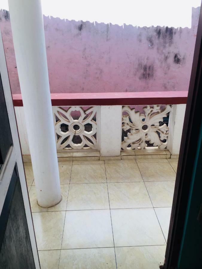 Appartement White House à Negombo Extérieur photo