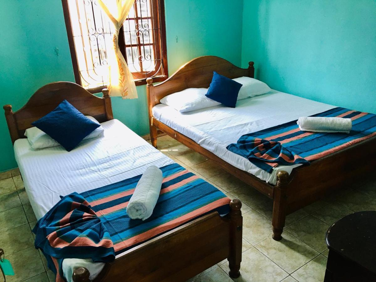 Appartement White House à Negombo Extérieur photo